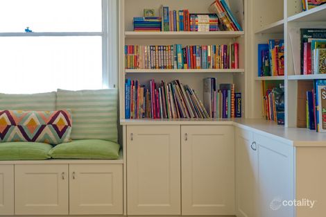 Property photo of 3 Ringwood Court Highvale QLD 4520