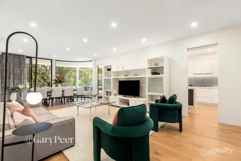 2/66a Balaclava Rd, Caulfield North, VIC 3161