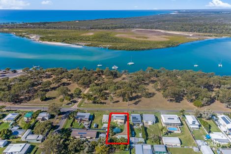 Property photo of 31 McIntosh Avenue Elliott Heads QLD 4670