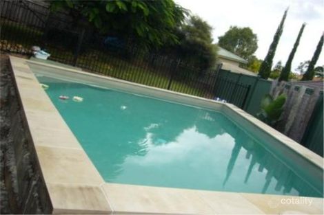 Property photo of 15 Lancelot Crescent Ormeau QLD 4208