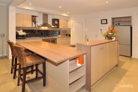 Property photo of 1 Linlithgow Parade Caroline Springs VIC 3023