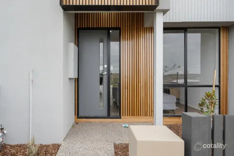 Property photo of 73 Springs Road Donnybrook VIC 3064