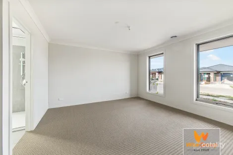 Property photo of 14 Ember Street Clyde VIC 3978