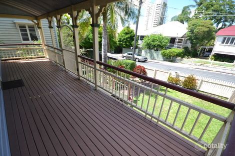 Property photo of 45 Walmsley Street Kangaroo Point QLD 4169