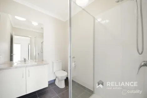 Property photo of 3 Mudgee Street Point Cook VIC 3030
