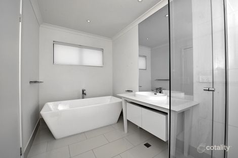 Property photo of 7 Bombala Street Springvale VIC 3171