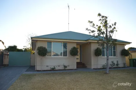 Property photo of 3 Andrew Thompson Drive McGraths Hill NSW 2756