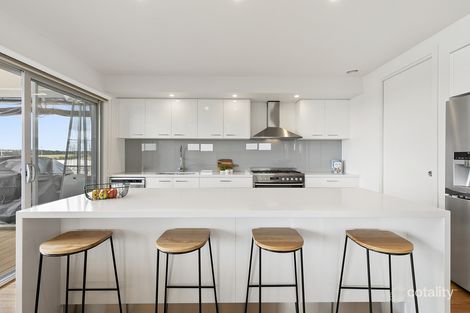 Property photo of 28 Sea Breeze Drive Torquay VIC 3228