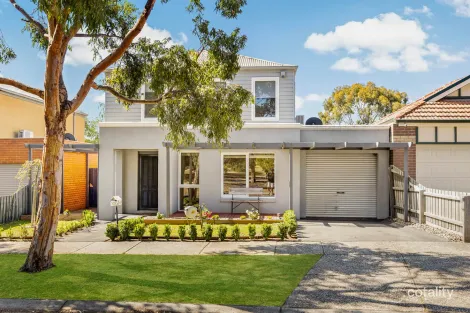 18 Lauriston Way, Sunbury, VIC 3429