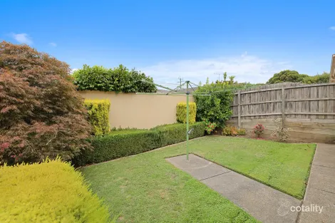 Property photo of 4 Floris Avenue Drouin VIC 3818