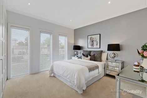 Property photo of 1/9 Nardoo Court Clarinda VIC 3169
