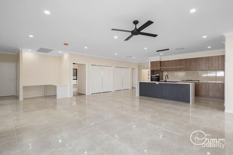 12 Barham Way, Spring Mountain, QLD 4300