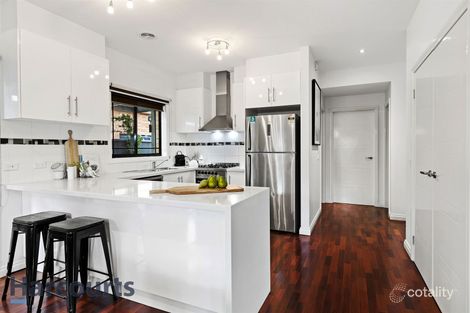Property photo of 7 Appletree Grove Cairnlea VIC 3023