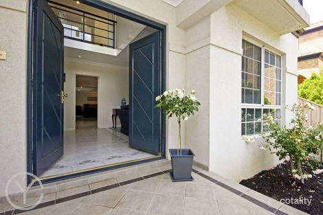 Property photo of 33 Bedford Road Ardross WA 6153