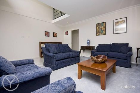 Property photo of 33 Bedford Road Ardross WA 6153