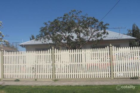 17 Bradshaw St, Kingsbury, VIC 3083