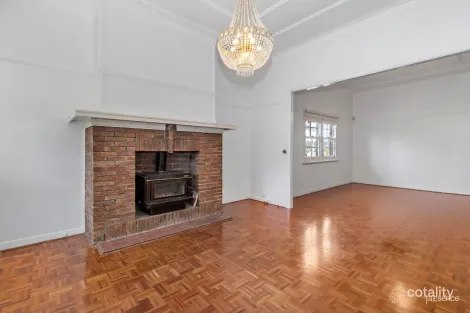 Property photo of 44 Light Street Bar Beach NSW 2300