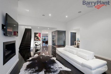 Property photo of 2/8 San Sebastian Drive Point Cook VIC 3030