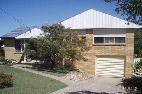 Property photo of 4 Peta Close Belmont North NSW 2280