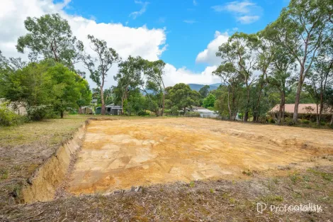 Property photo of 5 Bleaches Lane Yarra Junction VIC 3797