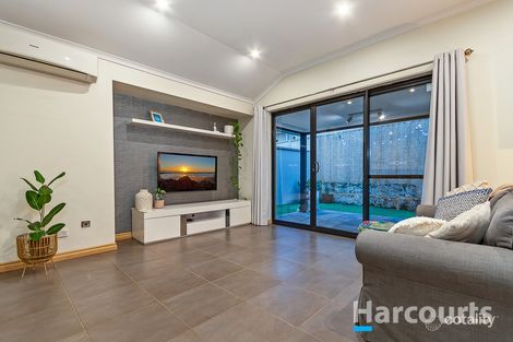 Property photo of 2 Balliol Elbow Kinross WA 6028