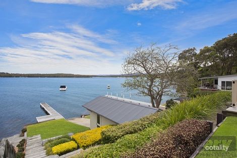 Property photo of 41 Coal Point Road Coal Point NSW 2283