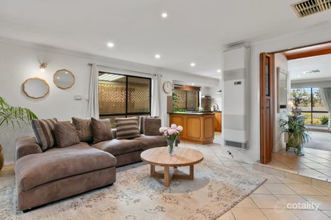 Property photo of 17 Haven Road Aberfoyle Park SA 5159