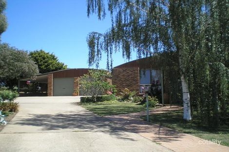 Property photo of 16 Piggott Place Blayney NSW 2799