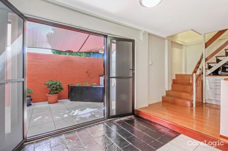 Property photo of 124 Marshall Road Holland Park West QLD 4121