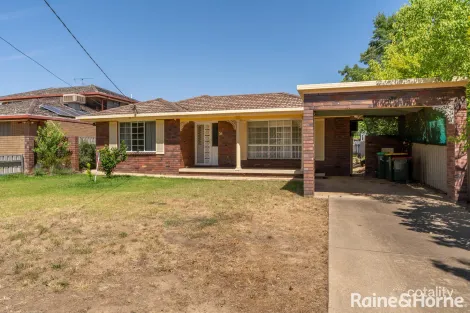 56 Graham St, Lake Albert, NSW 2650