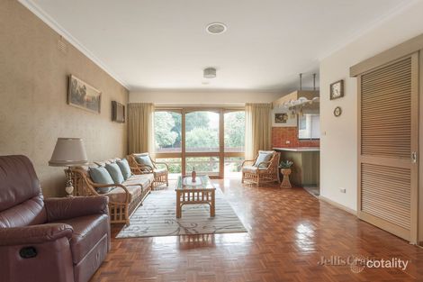 Property photo of 6 Lynnwood Parade Templestowe Lower VIC 3107