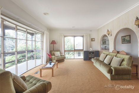 Property photo of 6 Lynnwood Parade Templestowe Lower VIC 3107