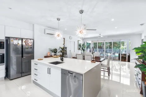 Property photo of 17 Aurelia Road Palm Cove QLD 4879
