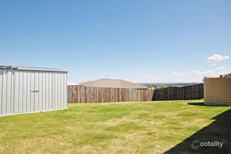 Property photo of 18 Currawong Drive Highfields QLD 4352