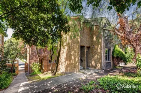 Property photo of 2/596-598 Middleborough Road Blackburn North VIC 3130