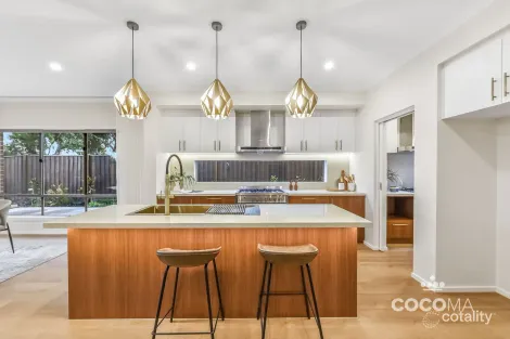 Property photo of 200 Clarendon Drive Keysborough VIC 3173
