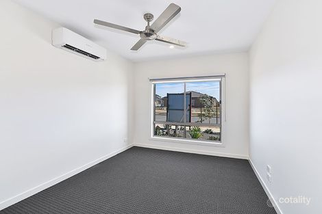 Property photo of 11 Haldon Avenue Mickleham VIC 3064