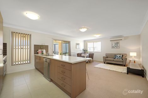 Property photo of 15 Farrier Crescent Hamlyn Terrace NSW 2259