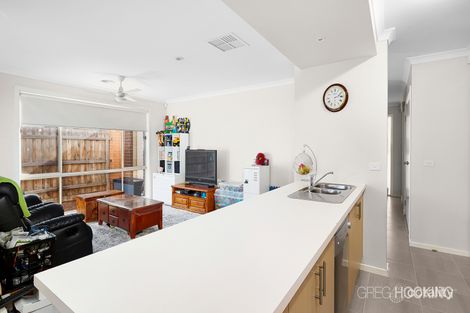 Property photo of 12 Bloomfield Place Truganina VIC 3029
