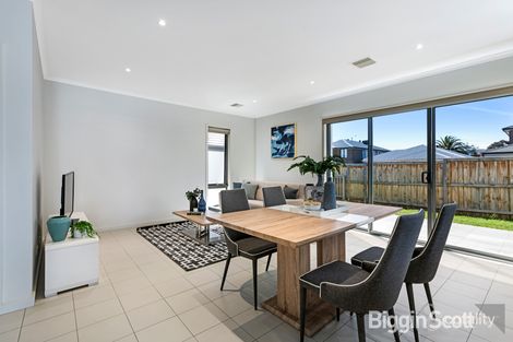 Property photo of 33 Reflection Drive Wantirna South VIC 3152