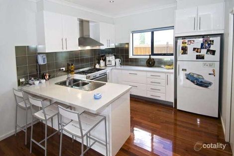 Property photo of 2 Kahans Place Bundoora VIC 3083