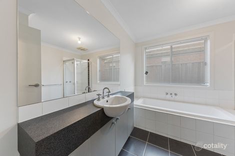 Property photo of 20 Glenvista Road Pakenham VIC 3810