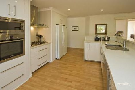 7 Monarch Pl, Wannanup, WA 6210