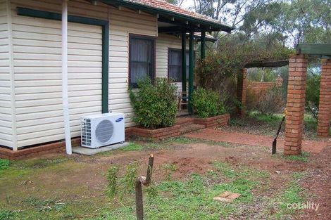 10 Yarran Pl, York, WA 6302