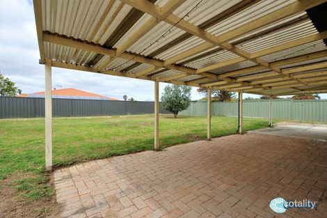 Property photo of 16 Minigwal Loop Waikiki WA 6169