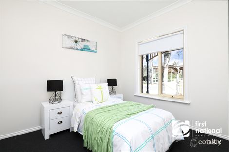 Property photo of 19 Salina Walk Caroline Springs VIC 3023