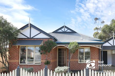 Property photo of 19 Salina Walk Caroline Springs VIC 3023