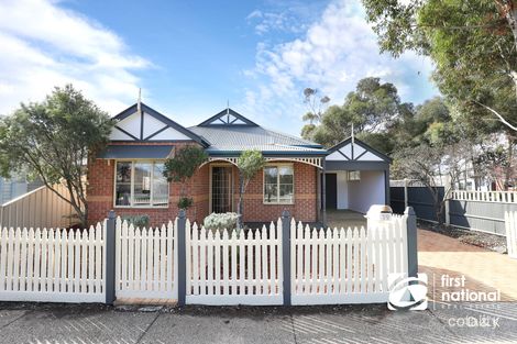 Property photo of 19 Salina Walk Caroline Springs VIC 3023