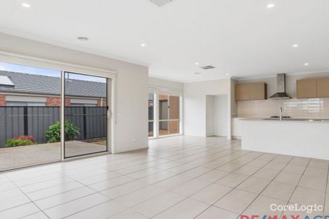 Property photo of 7 Nethercote Street Craigieburn VIC 3064