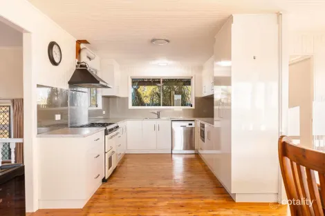 Property photo of 34 Lipp Road East Greenmount QLD 4359
